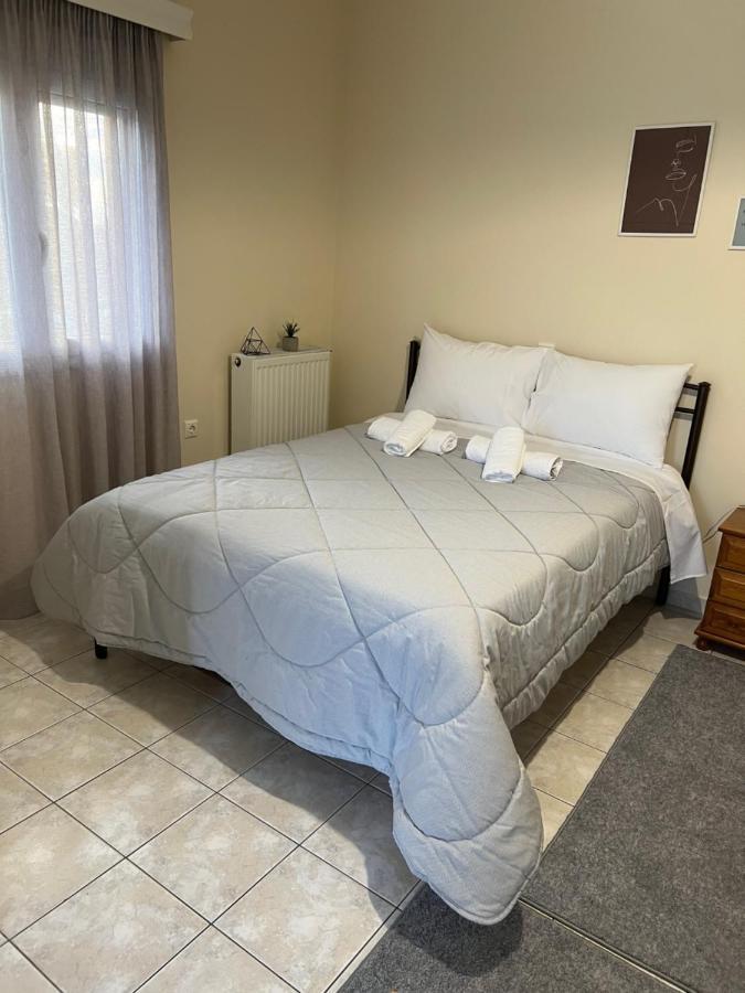 Flo'S Apartments Missolonghi Ngoại thất bức ảnh